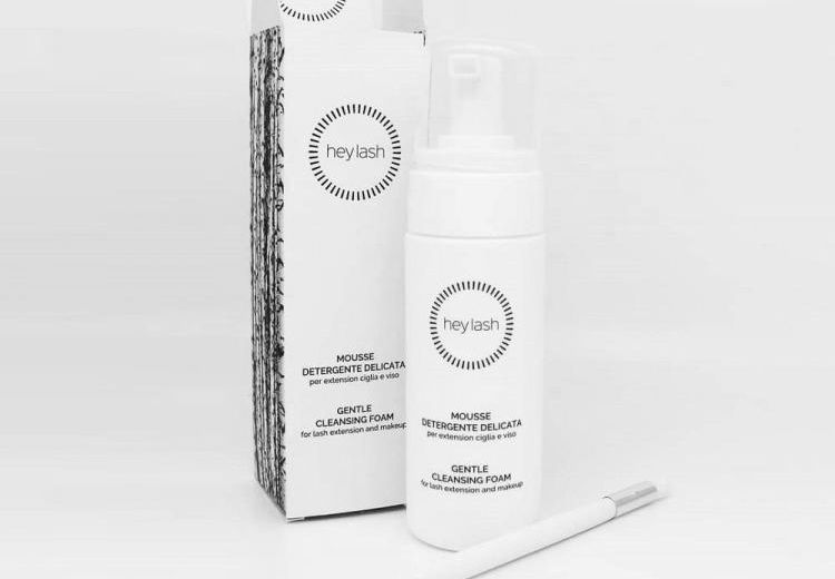 Pulizia profonda e delicata: la Mousse Detergente Heylash per Extension Ciglia