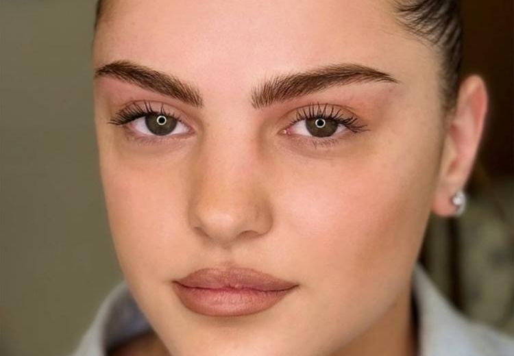 Microblading sopracciglia must-have per sopracciglia riempite pelo per pelo